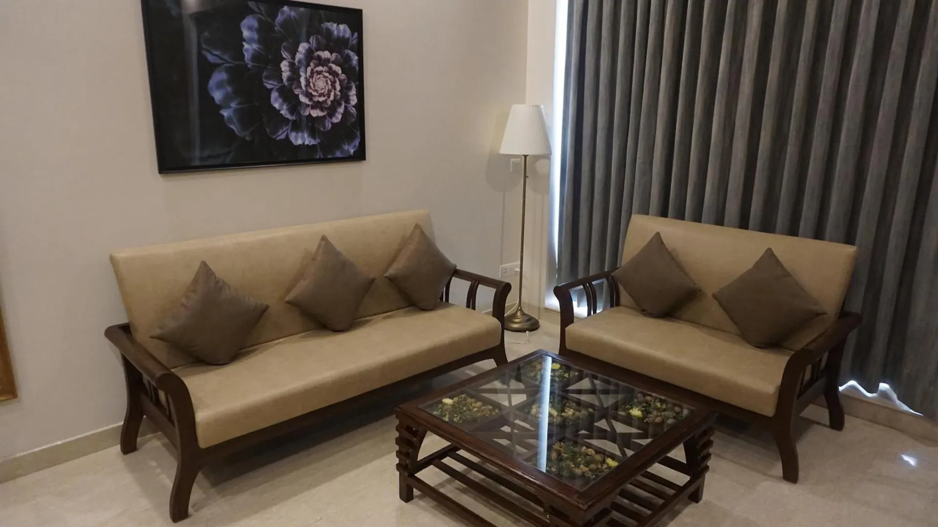 Hotel Comfort Inn Dhaliwals, Gurgaon